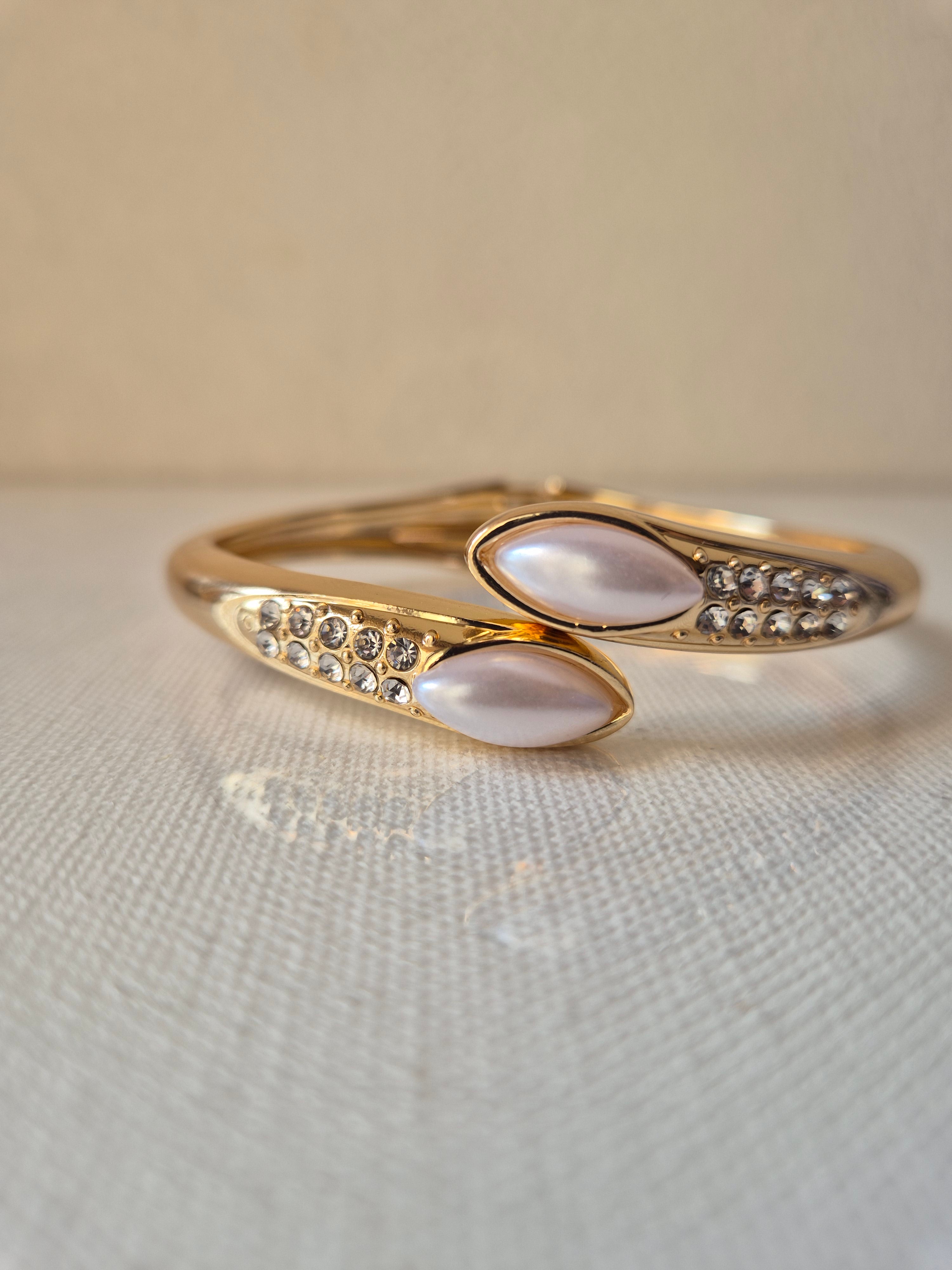 Sydney Oval Pearl Anti-Tarnish Bracelet (Openable) (Size 2.6)