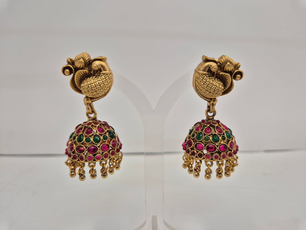 Women Red & Green Gold-Plated Stone-Studded Temple Choker Jewellery Set