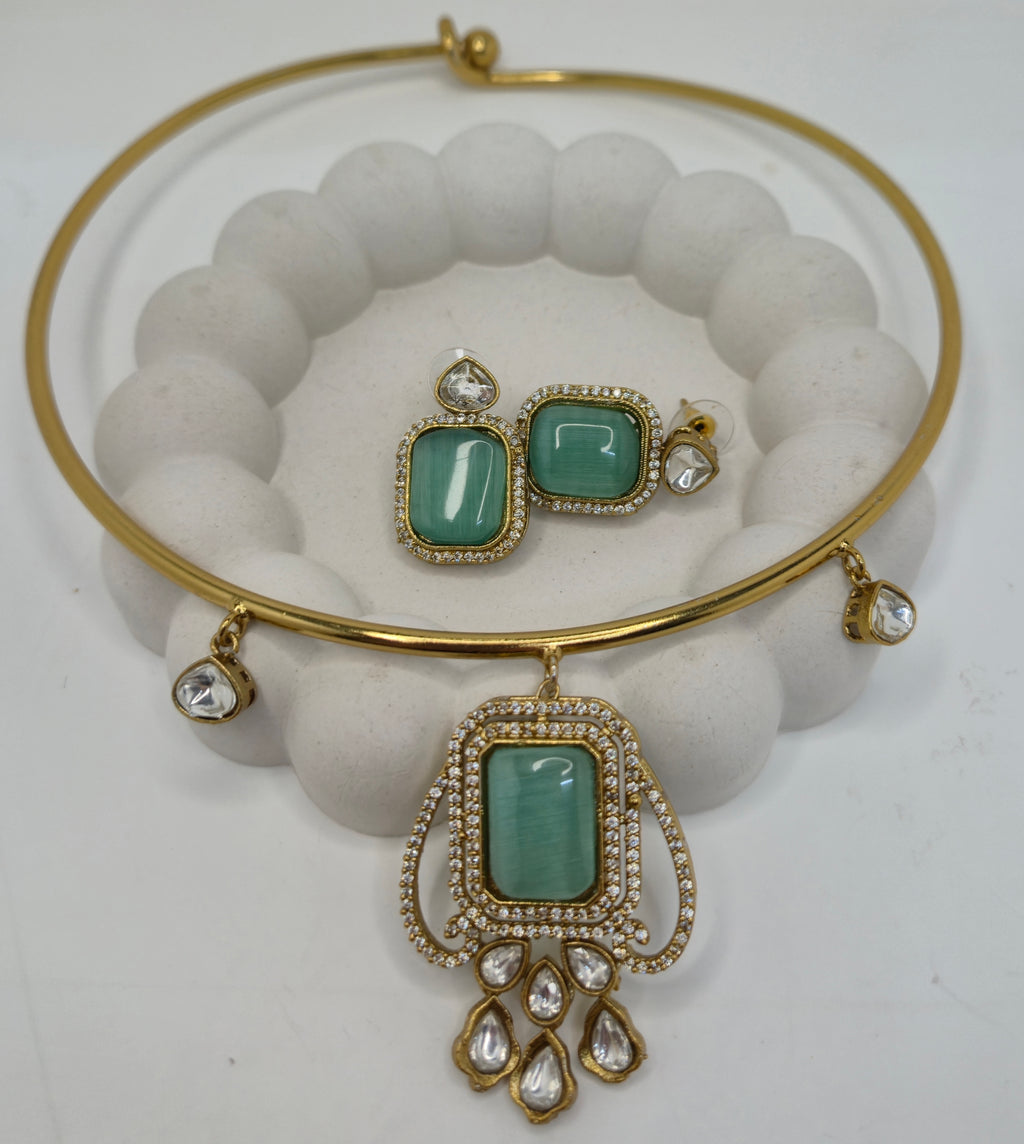 Pastel Sea Green & Crystal Victorian Hasli Necklace Set