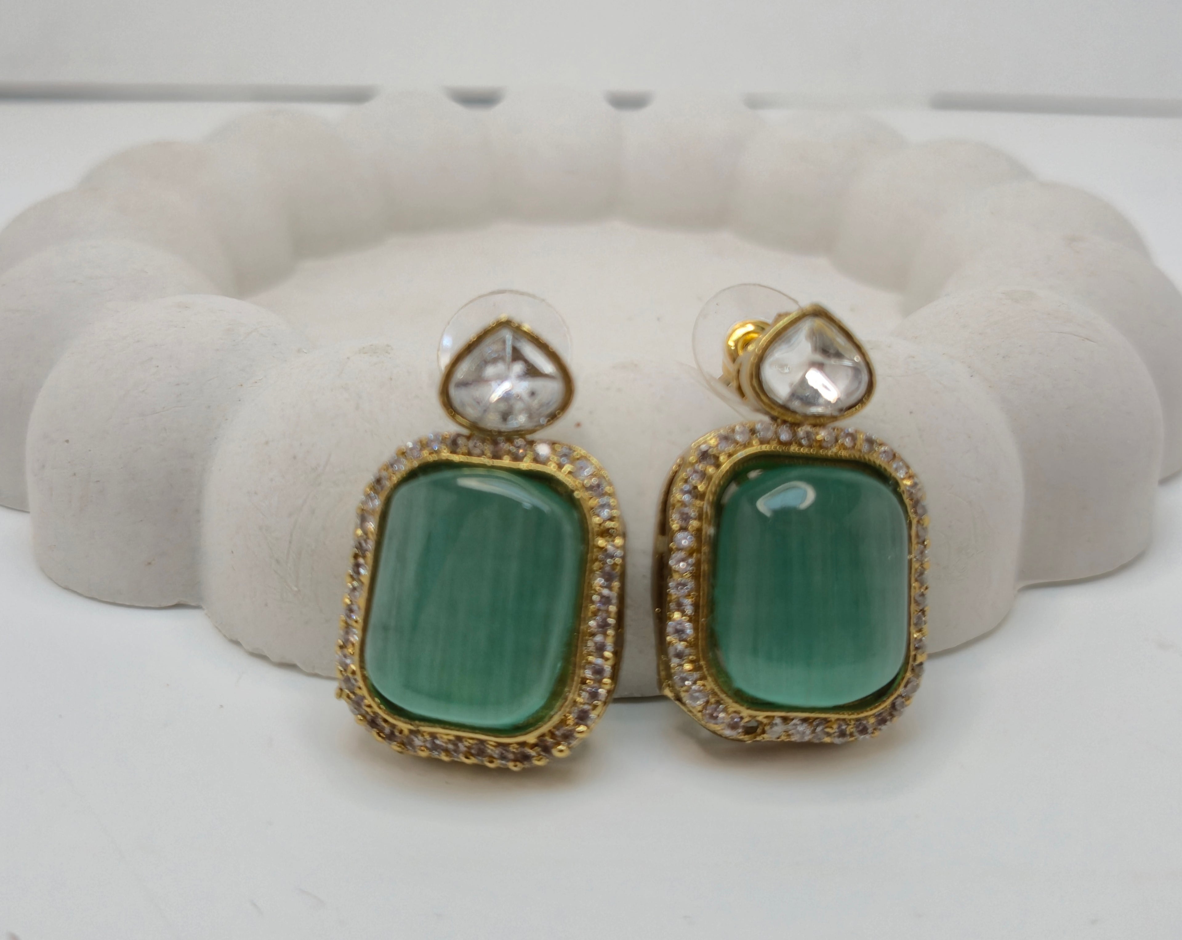 Pastel Sea Green & Crystal Victorian Hasli Necklace Set