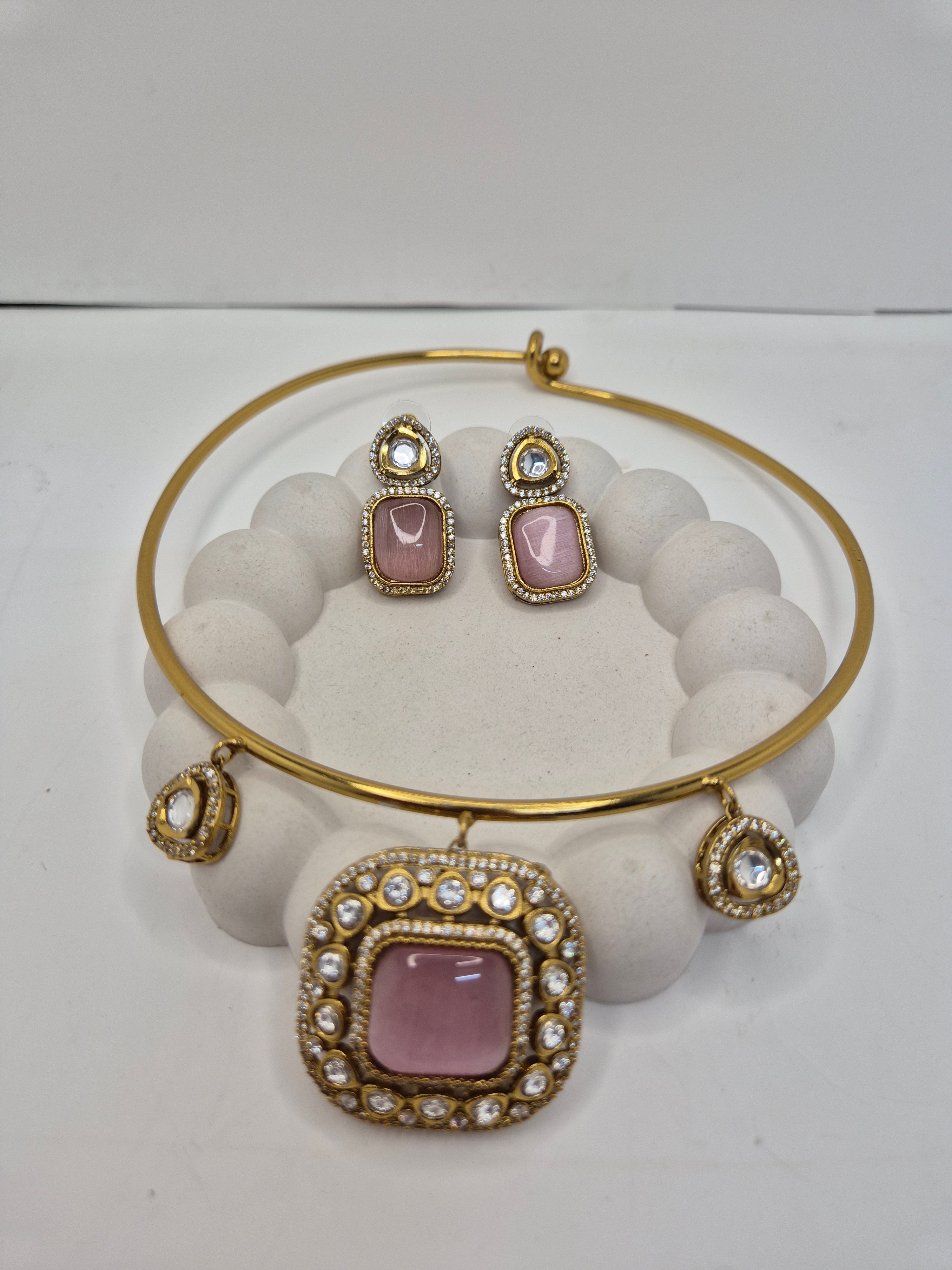 The Blush Pink Square Pendant Choker Set