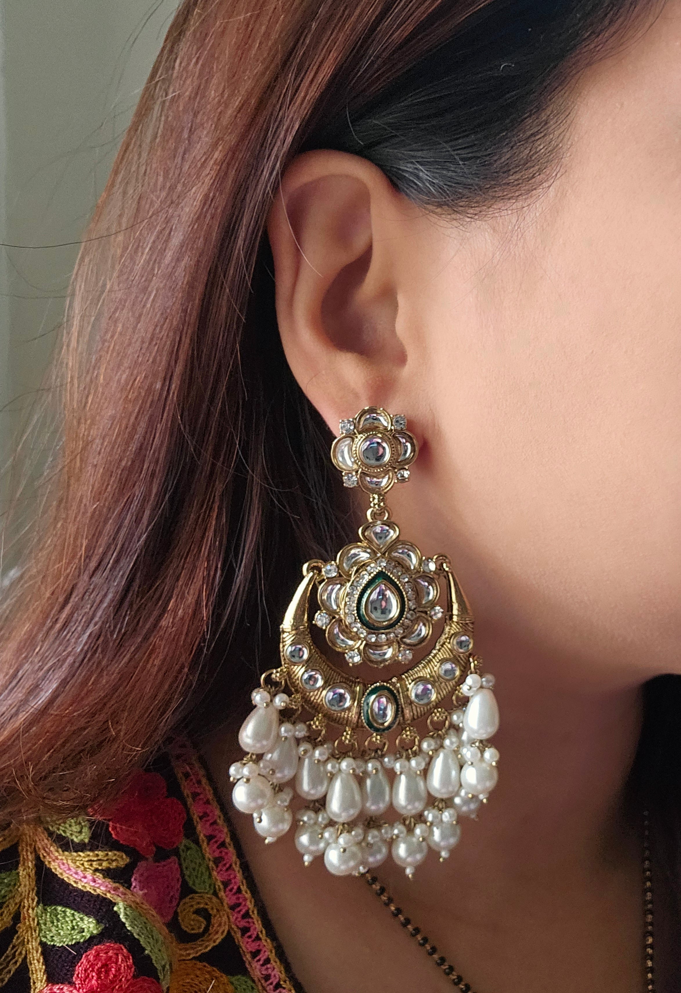 Noor-E-Zeenat Kundan Pearl Chandbali Earrings