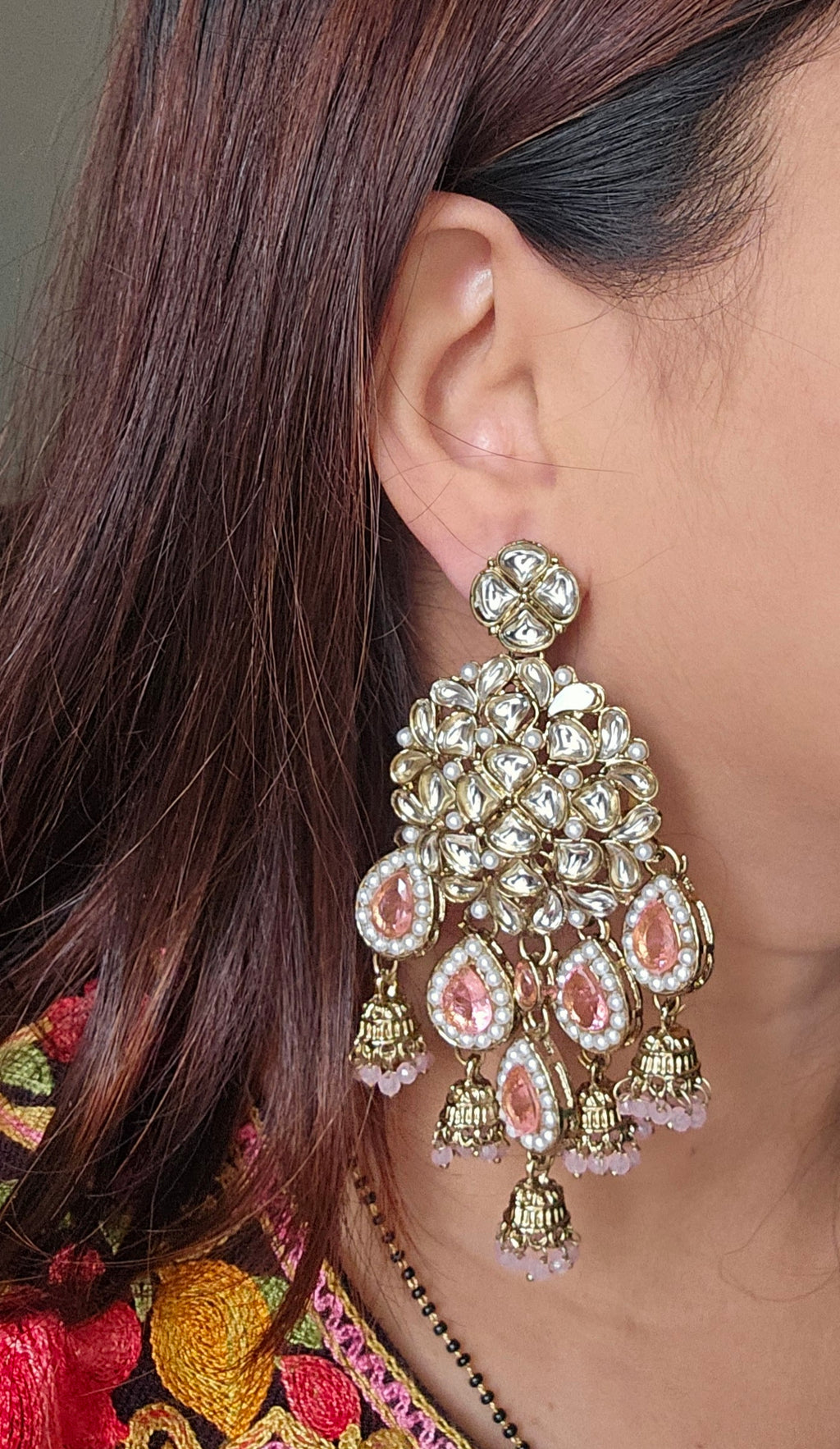 Noor Kundan Jhumka Earrings