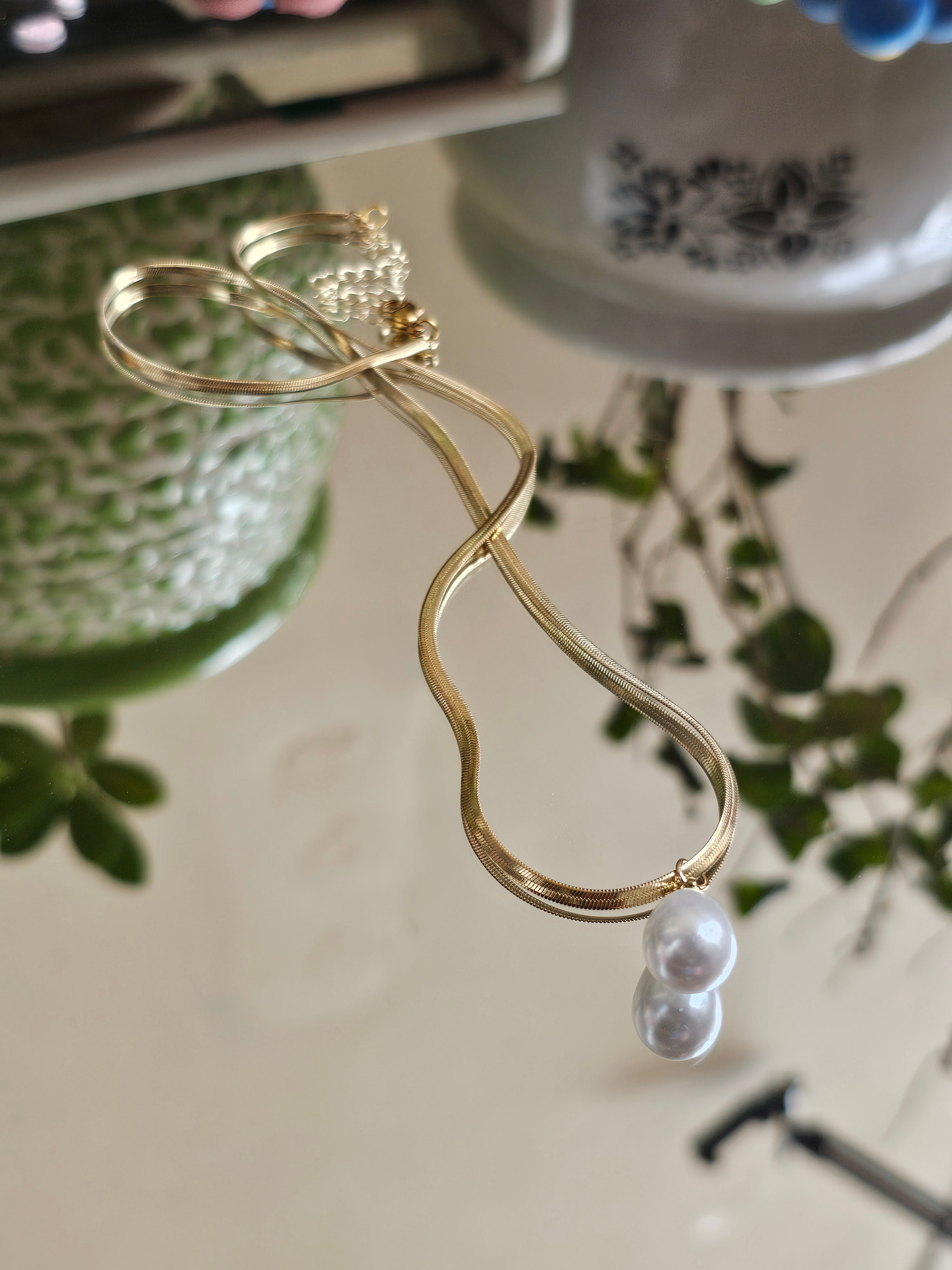 Pearl Drop Minimal Necklace